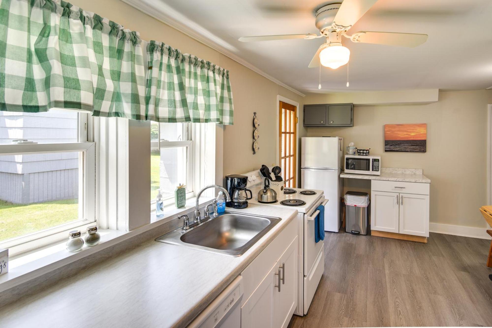 Newport House Less Than 3 Mi To Beaches And Bowens Wharf! Eksteriør billede